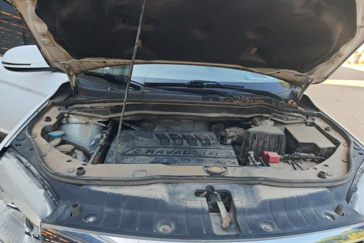 Used Haval H6 2017 Red-Label Sport Edition 1.5T Manual Two-Wheel Drive Elite Model Engine Bay