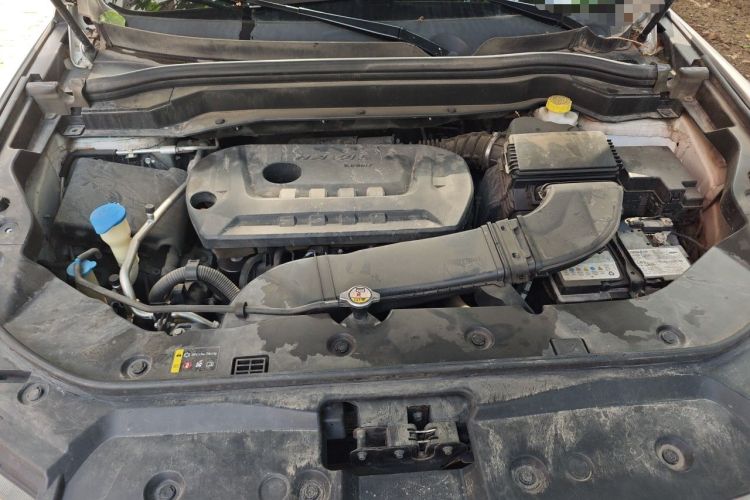 Used Haval H6 2017 Red-Label 2.0T Automatic Two-Wheel Drive Leading Edition Engine Bay