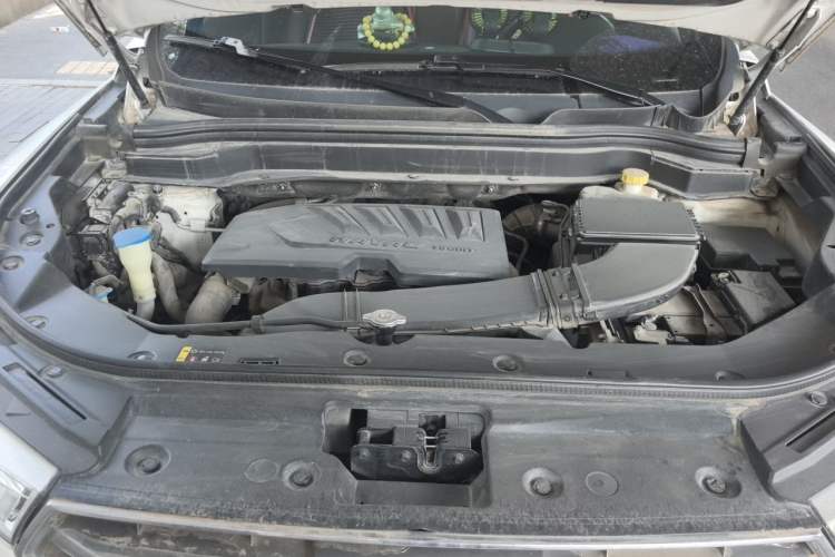 Used Haval H6 2017 Blue Label 1.5T Automatic Two-Wheel Drive ZhiShang Model Engine Bay