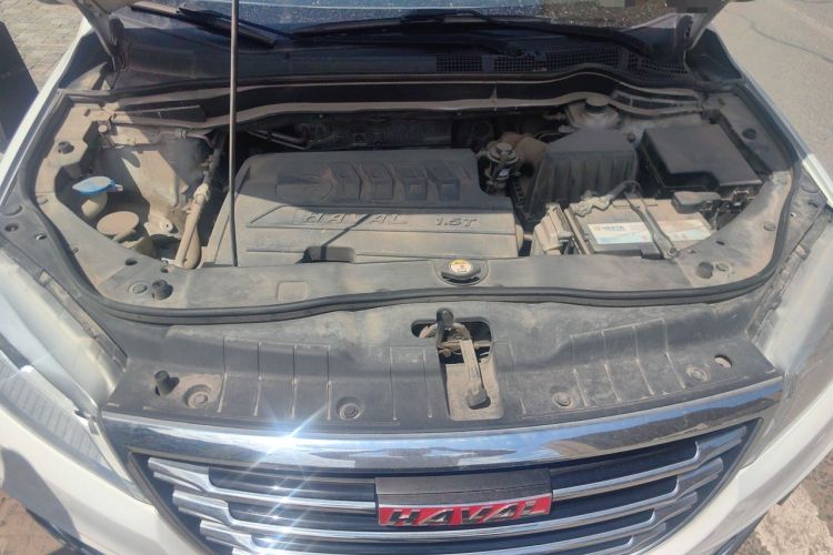 Used Haval H6 2017 Red-Label Sport Edition 1.5T Automatic Two-Wheel Drive Luxury Model Engine Bay