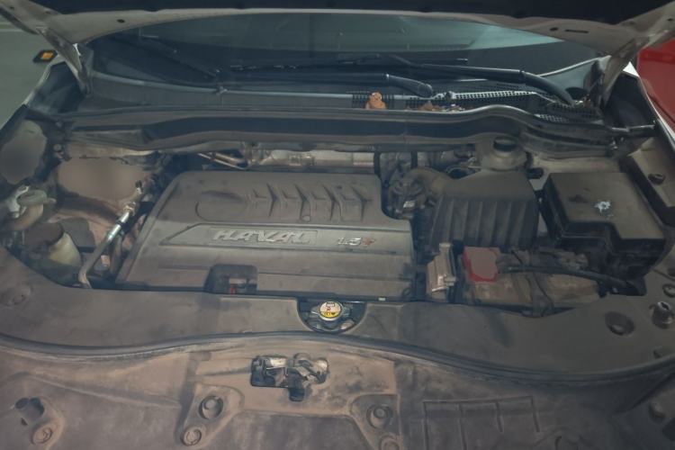Used Haval H6 2017 Blue Label Sport Edition 1.5T Manual Two-Wheel Drive Elite Model Engine Bay