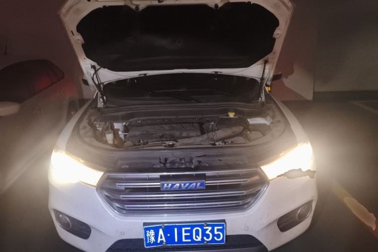 Used Haval H6 2017 Blue Label 1.5T Automatic Two-Wheel Drive ZhiShang Model Engine Bay