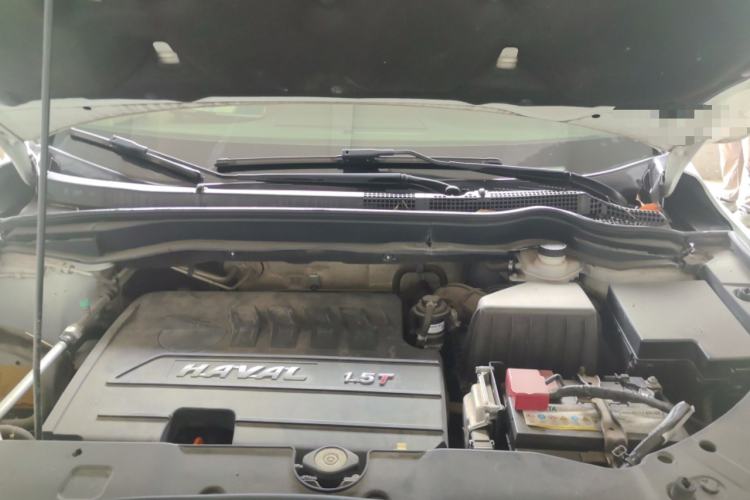 Used Haval H6 2017 Red-Label Sport Edition 1.5T Manual Two-Wheel Drive Elite Model Engine Bay