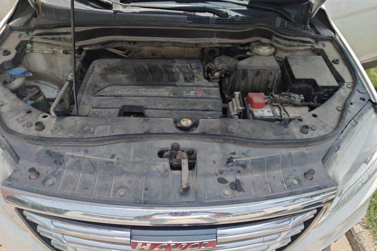 Used Haval H6 2017 Red-Label Sport Edition 1.5T Manual Two-Wheel Drive Elite Model Engine Bay