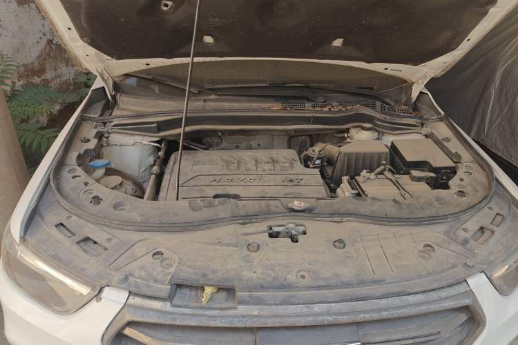 Used Haval H6 2017 Blue Label Sport Edition 1.5T Automatic Two-Wheel Drive Luxury Model Engine Bay
