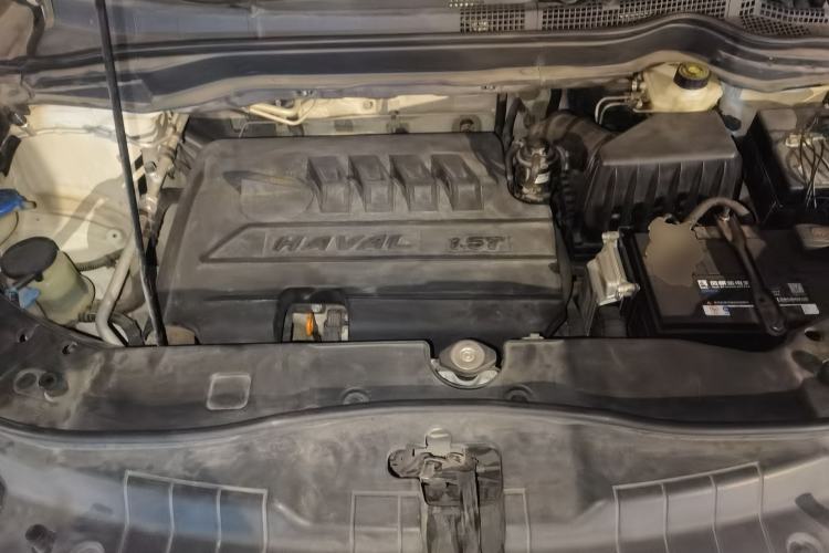 Used Haval H6 2017 Red-Label Sport Edition 1.5T Automatic Two-Wheel Drive Luxury Model Engine Bay