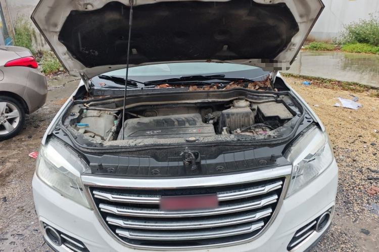 Used Haval H6 2017 Red-Label Sport Edition 1.5T Manual Two-Wheel Drive Elite Model Engine Bay