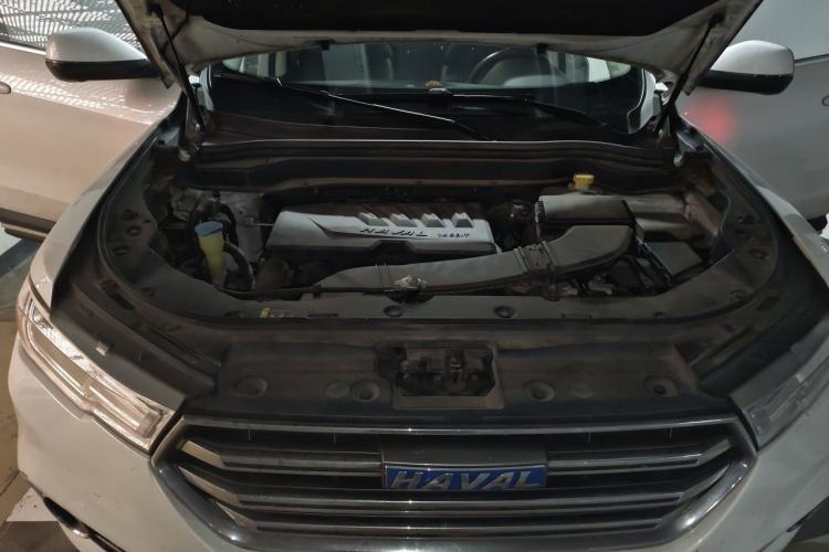 Used Haval H6 2017 Blue Label 1.5T Automatic Two-Wheel Drive ZhiShang Model Engine Bay