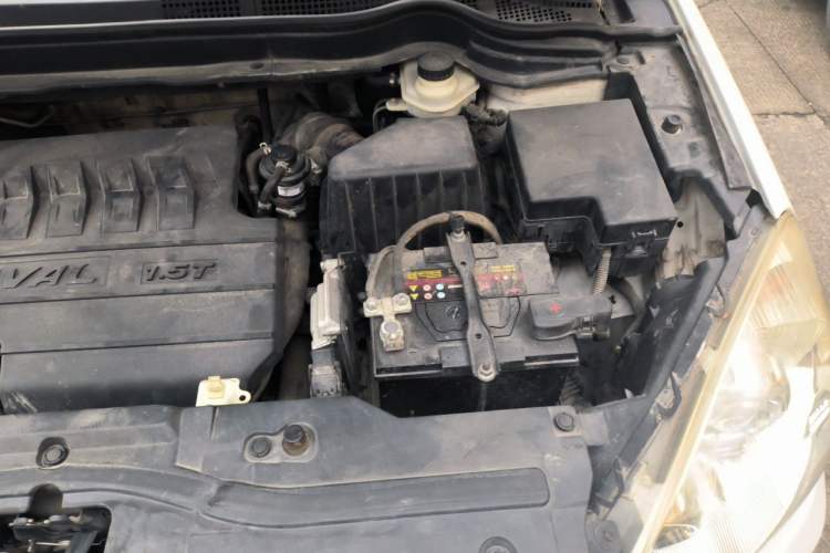 Used Haval H6 2017 Classic Edition 1.5T Automatic Two-Wheel Drive Elite Model Engine Bay Left