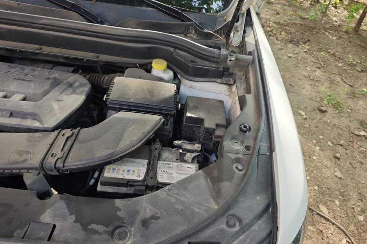 Used Haval H6 2017 Red-Label 2.0T Automatic Two-Wheel Drive Leading Edition Engine Bay Left