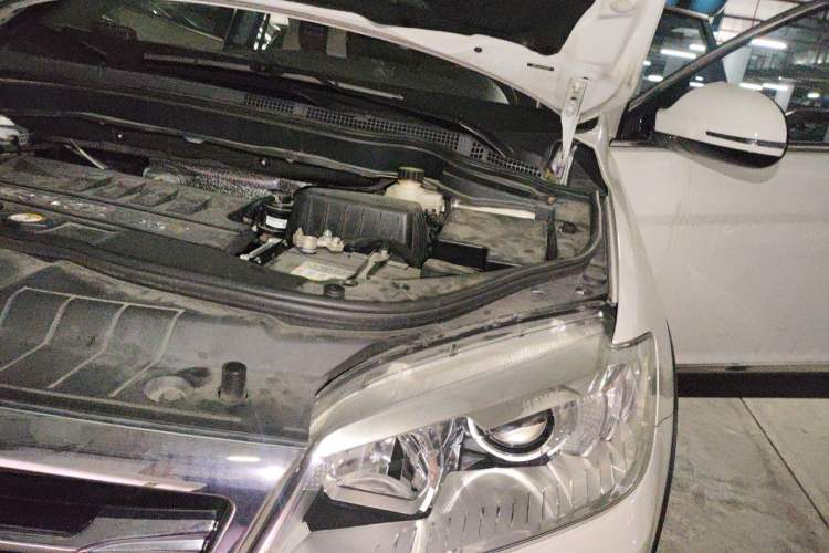 Used Haval H6 2017 Red-Label Sport Edition 1.5T Automatic Two-Wheel Drive Luxury Model Engine Bay Left