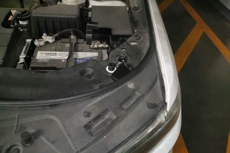 Used Haval H6 2017 Blue Label Sport Edition 1.5T Automatic Two-Wheel Drive Luxury Model Engine Bay Left