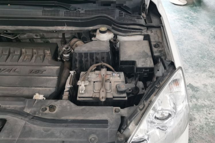 Used Haval H6 2017 Classic Edition 1.5T Automatic Two-Wheel Drive Elite Model Engine Bay Left
