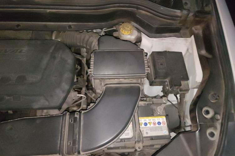 Used Haval H6 2017 Red Label 2.0T Automatic Two-Wheel Drive ZhiShang Model Engine Bay Left