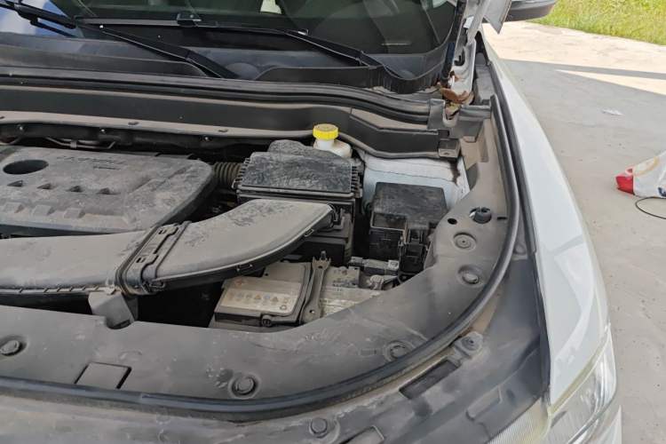 Used Haval H6 2017 Blue Label 2.0T Automatic Two-Wheel Drive Smart Edition Engine Bay Left