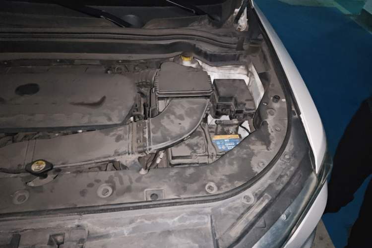 Used Haval H6 2017 Blue Label 2.0T Automatic Two-Wheel Drive Smart Edition Engine Bay Left