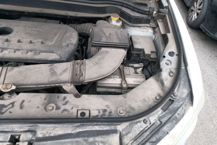 Used Haval H6 2017 Blue Label 2.0T Automatic Two-Wheel Drive Smart Edition Engine Bay Left