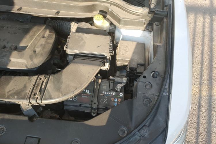 Used Haval H6 2017 Blue Label 2.0T Automatic Two-Wheel Drive Smart Edition Engine Bay Left