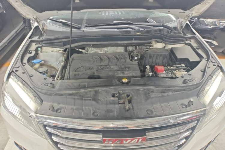 Used Haval H6 2017 Red-Label Sport Edition 1.5T Manual Two-Wheel Drive Elite Model Engine Bay