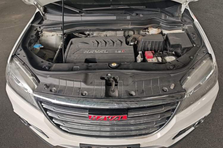Used Haval H6 2017 Red-Label Sport Edition 1.5T Manual Two-Wheel Drive Elite Model Engine Bay