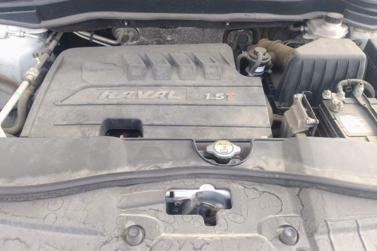 Used Haval H6 2017 Blue Label Sport Edition 1.5T Automatic Two-Wheel Drive Luxury Model Engine Bay