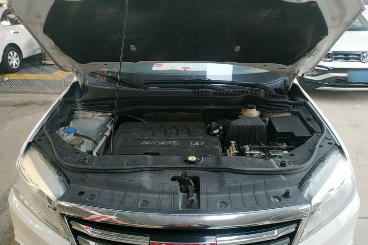 Used Haval H6 2017 Red-Label Sport Edition 1.5T Manual Two-Wheel Drive Elite Model Engine Bay