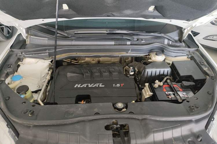 Used Haval H6 2017 Red-Label Sport Edition 1.5T Automatic Two-Wheel Drive Luxury Model Engine Bay
