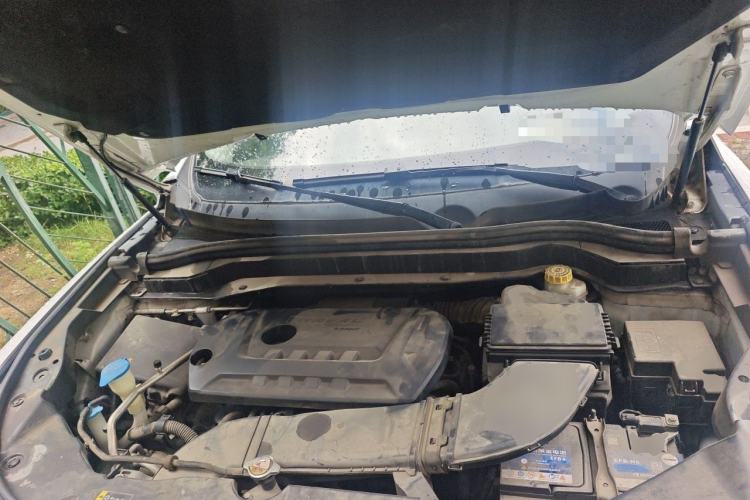 Used Haval H6 2017 Blue Label 2.0T Automatic Two-Wheel Drive Smart Edition Engine Bay