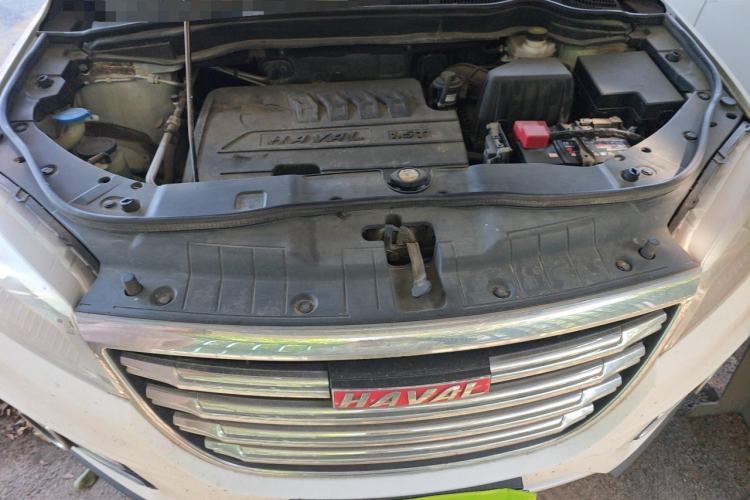 Used Haval H6 2017 Red-Label Sport Edition 1.5T Manual Two-Wheel Drive Elite Model Engine Bay