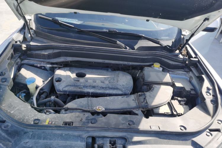 Used Haval H6 2017 Red Label 2.0T Automatic Two-Wheel Drive ZhiShang Model Engine Bay