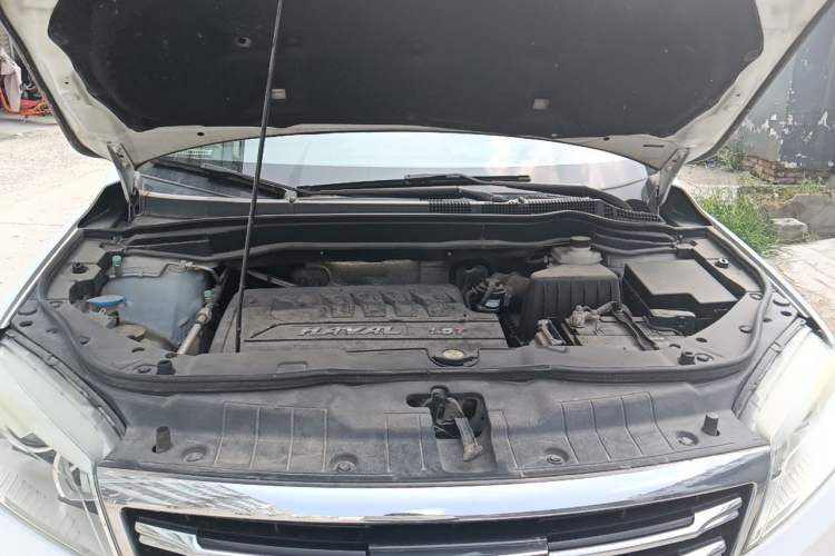 Used Haval H6 2017 Red-Label Sport Edition 1.5T Automatic Two-Wheel Drive Luxury Model Engine Bay