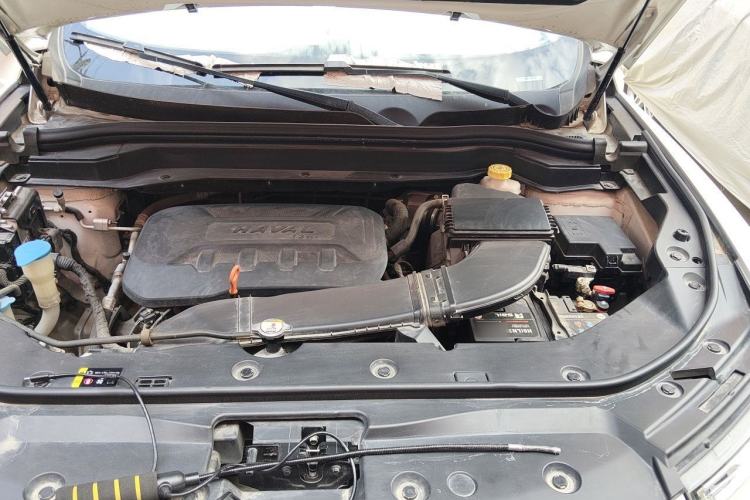 Used Haval H6 2017 Red-Label 1.3T Automatic Two-Wheel Drive ZhiShang Model Engine Bay