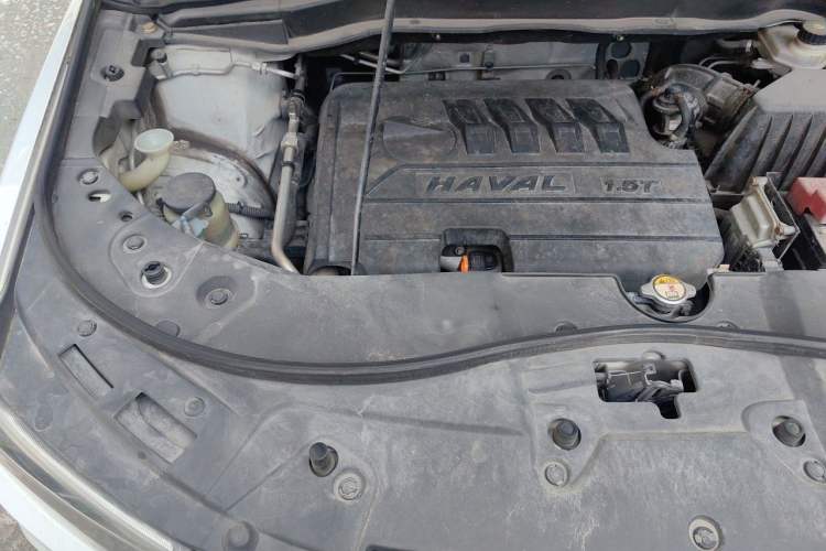 Used Haval H6 2017 Blue Label Sport Edition 1.5T Manual Two-Wheel Drive Elite Model Engine Bay Right