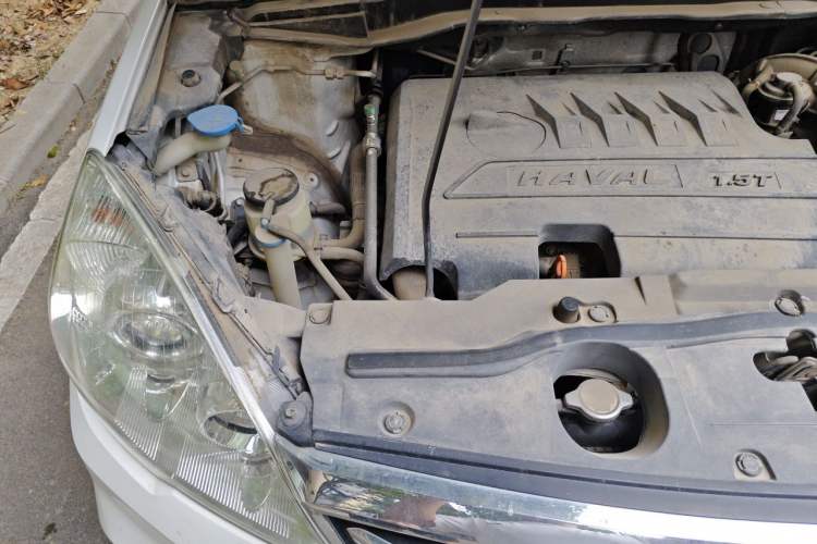 Used Haval H6 2017 Classic Edition 1.5T Manual Two-Wheel Drive Urban Model Engine Bay Right