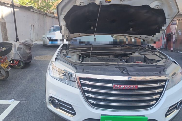 Used Haval H6 2017 Red-Label Sport Edition 1.5T Manual Two-Wheel Drive Elite Model Engine Bay Right