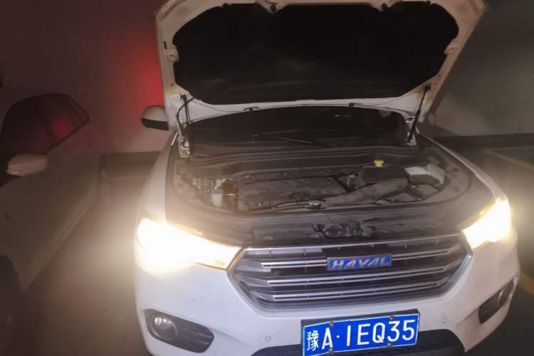 Used Haval H6 2017 Blue Label 1.5T Automatic Two-Wheel Drive ZhiShang Model Engine Bay Right