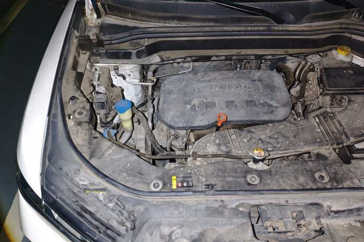 Used Haval H6 2017 Red-Label 1.3T Automatic Two-Wheel Drive ZhiShang Model Engine Bay Right