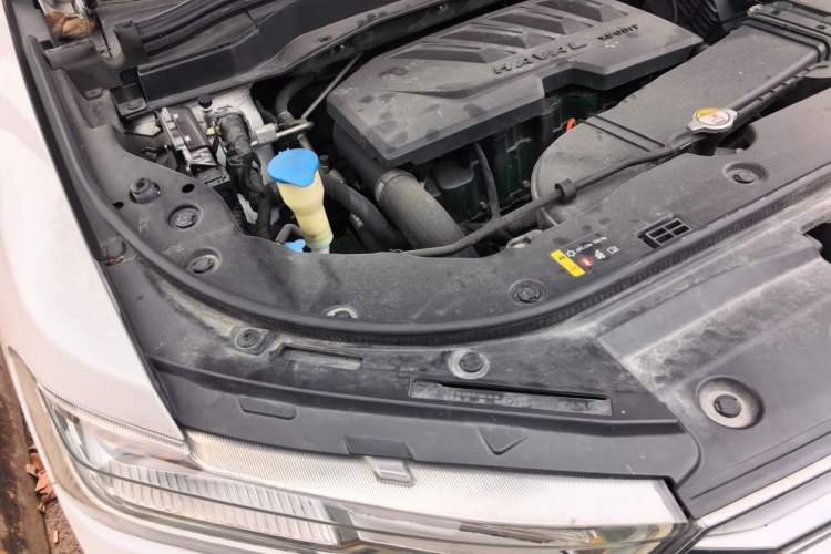 Used Haval H6 2017 Blue Label 1.5T Automatic Two-Wheel Drive ZhiShang Model Engine Bay Right