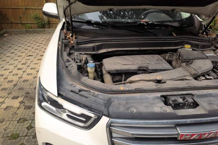 Used Haval H6 2017 Red-Label 1.5T Automatic Two-Wheel Drive Smart Edition Engine Bay Right