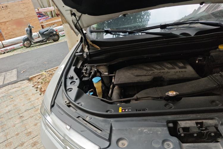 Used Haval H6 2017 Blue Label 1.5T Automatic Two-Wheel Drive ZhiShang Model Engine Bay Right