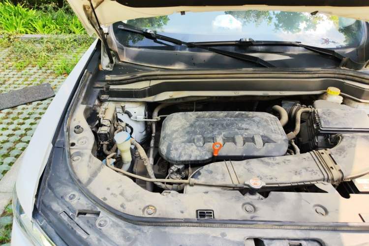 Used Haval H6 2017 Red-Label 1.3T Automatic Two-Wheel Drive ZhiShang Model Engine Bay Right