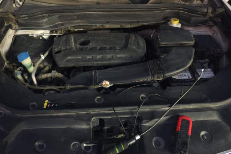 Used Haval H6 2017 Red Label 2.0T Automatic Two-Wheel Drive ZhiShang Model Engine Bay