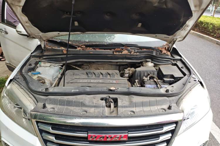 Used Haval H6 2017 Red-Label Sport Edition 1.5T Automatic Two-Wheel Drive Luxury Model Engine Bay