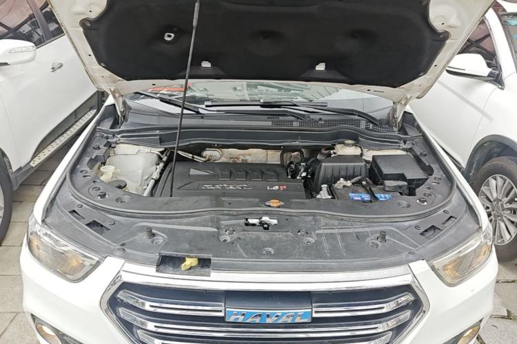 Used Haval H6 2017 Blue Label Sport Edition 1.5T Automatic Two-Wheel Drive Luxury Model Engine Bay