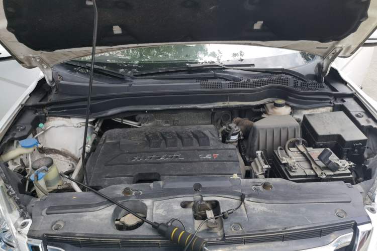 Used Haval H6 2017 Classic Edition 1.5T Automatic Two-Wheel Drive Urban Model Engine Bay