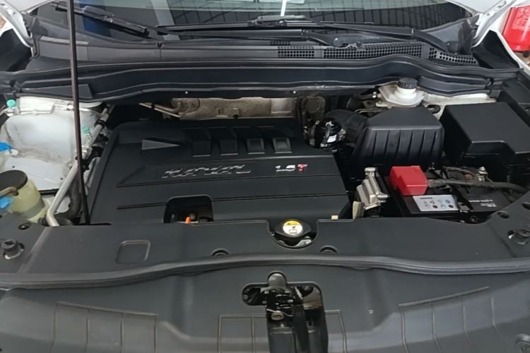 Used Haval H6 2017 Red-Label Sport Edition 1.5T Manual Two-Wheel Drive Elite Model Engine Bay