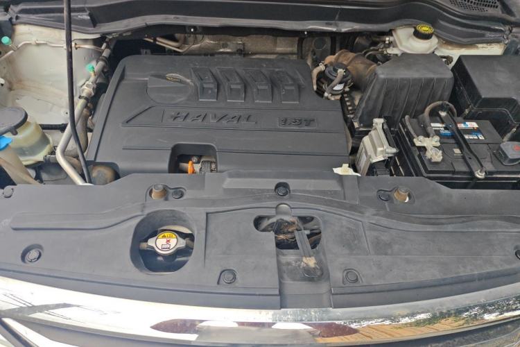 Used Haval H6 2017 Classic Edition 1.5T Automatic Two-Wheel Drive Elite Model Engine Bay