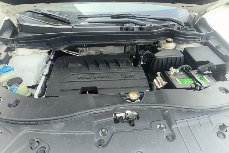 Used Haval H6 2017 Blue Label Sport Edition 1.5T Automatic Two-Wheel Drive Luxury Model Engine Bay