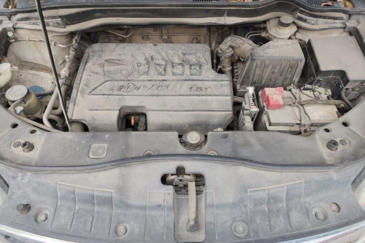 Used Haval H6 2017 Red-Label Sport Edition 1.5T Manual Two-Wheel Drive Elite Model Engine Bay