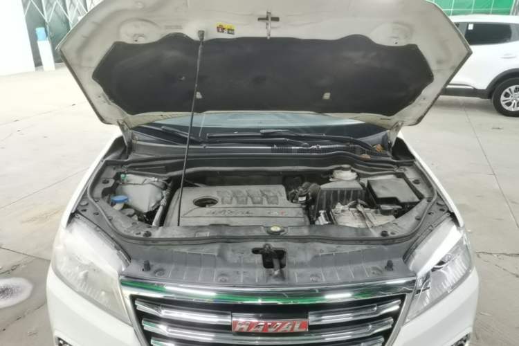 Used Haval H6 2017 Red-Label Sport Edition 1.5T Automatic Two-Wheel Drive Luxury Model Engine Bay